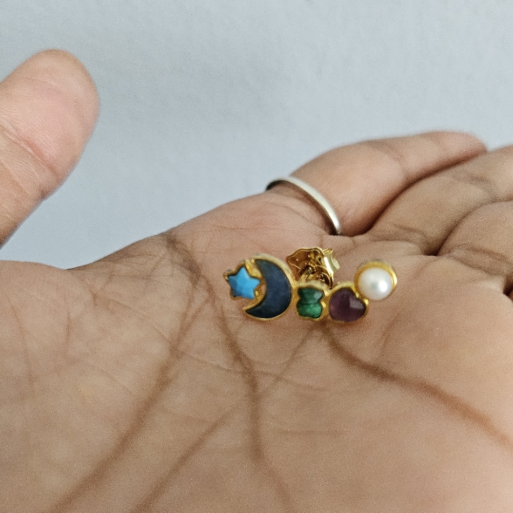 Earing Tous
